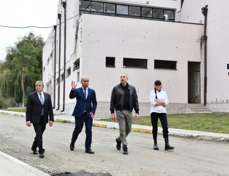 Şuşa şəhərində peşə məktəbinin və kollecin binalarına baxış<font color='red'> - YENİLƏNİB</font><font color=red> - FOTOLAR</font>