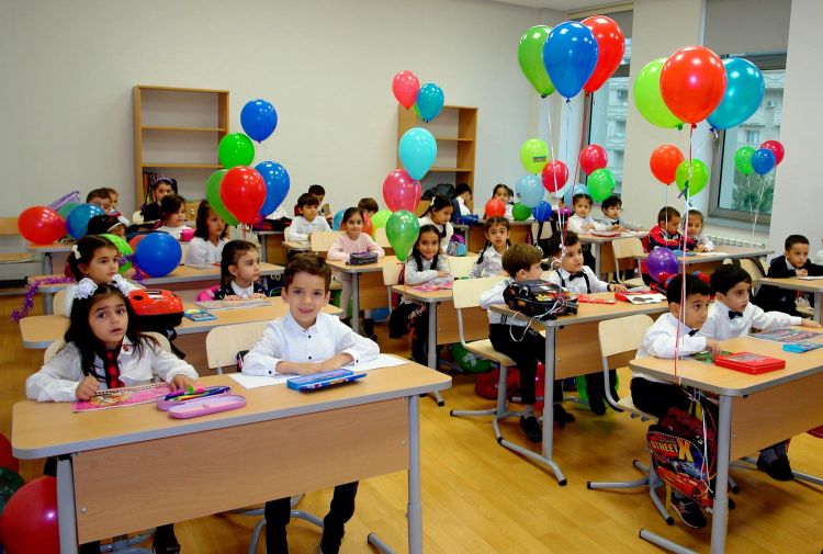 Məktəbəhazırlıq və I siniflərin yerdəyişməsinə başlanılır