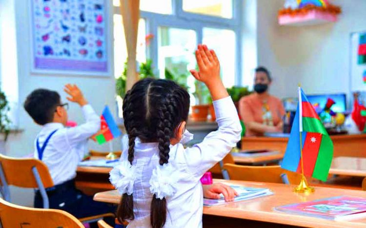 Sabahdan məktəblilərin payız tətili başlayır