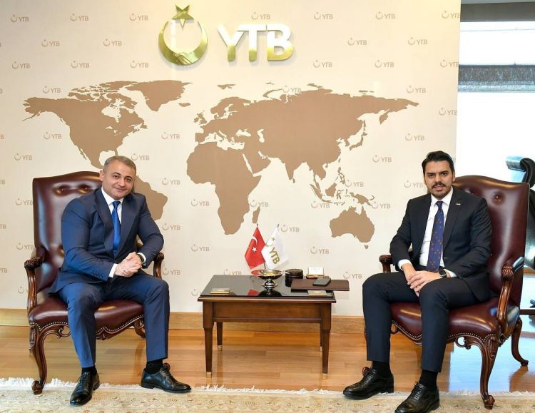 AzTV sədri Rövşən Məmmədov Yurtdışı Türkler ve Akraba Topluluklar Başkanlığı rəhbəri  Abdullah Erenlə görüşüb<font color=red> - FOTOLAR</font>