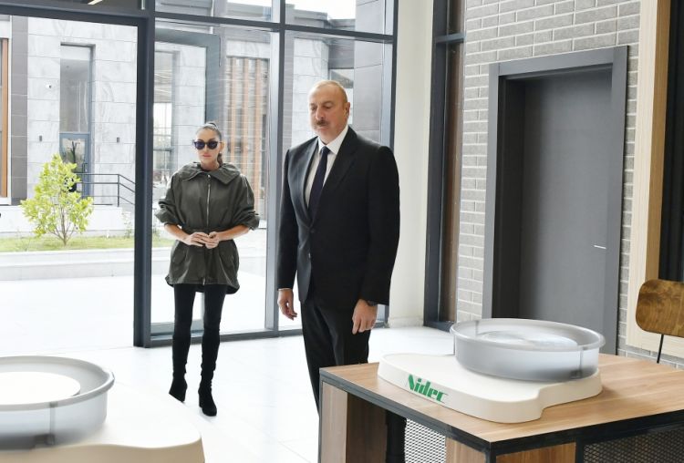 Prezident İlham Əliyev və Mehriban Əliyeva İsmayıllıda “DOST EVİ”nin açılışında iştirak ediblər <font color='red'> - YENİLƏNİB</font><font color=red> - FOTOLAR</font>