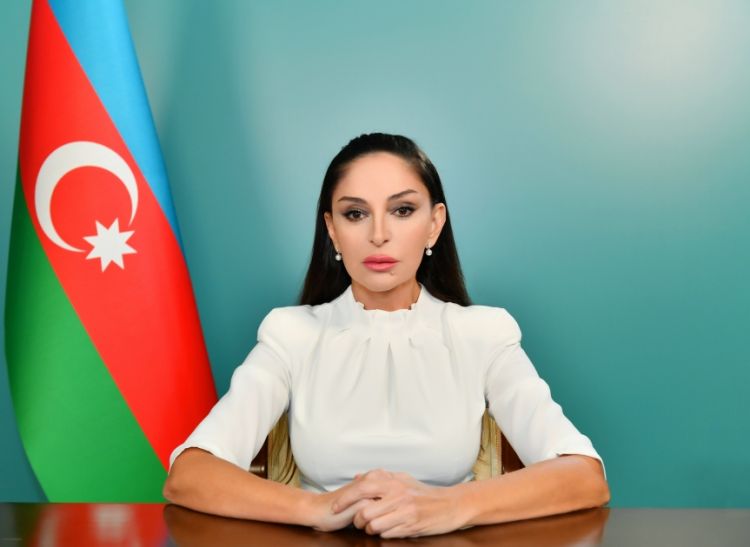 Mehriban Əliyeva “Fələstin üçün tək ürək” toplantısının iştirakçılarına müraciət edib<font color=red> - VİDEO</font>