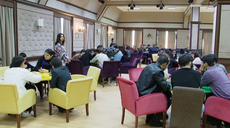 Gənclər qüvvələrini “Nə, harada, nə zaman?” intellektual yarışında sınayıblar<font color=red> - FOTOLAR</font>