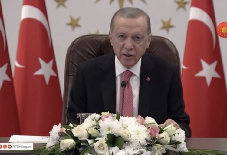 Ərdoğan: G20-nin müqəddəs kitablara qarşı təxribatları qınamasını düzgün hesab edirik