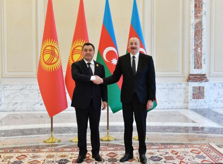 Azərbaycan Prezidenti İlham Əliyev Qırğızıstan Prezidenti Sadır Japarov ilə görüşüb<font color='red'> - YENİLƏNİB</font><font color=red> - FOTOLAR</font>