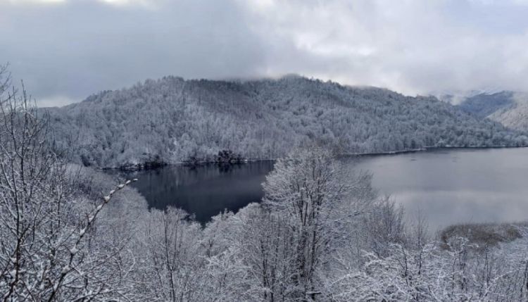 Göygöl, Şahdağ və Altıağac Milli parklarına ilk qar yağıb<font color=red> - FOTOLAR</font>