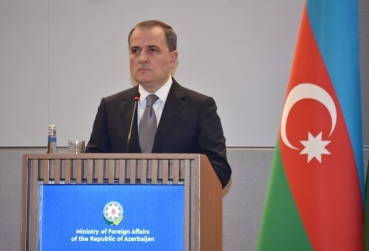 Azərbaycanın xarici işlər naziri Şimali Makedoniyaya səfərə yola düşüb