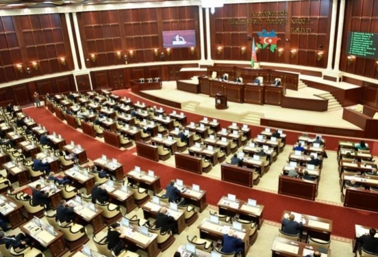 Milli Məclisdə 22 məsələnin müzakirəsinə başlanılıb