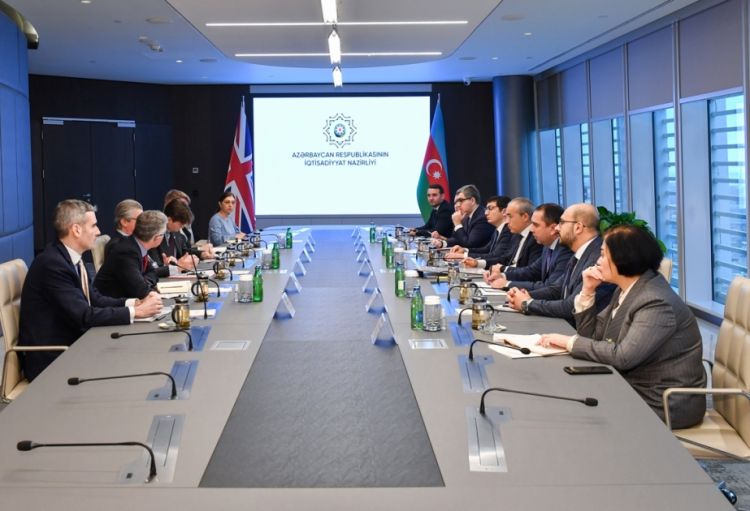 Nazir: Birləşmiş Krallıq Azərbaycana ən çox investisiya yatıran ölkədir