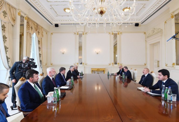 Prezident İlham Əliyev ABŞ Dövlət katibinin köməkçisini qəbul edib<font color='red'> - YENİLƏNƏCƏK</font>