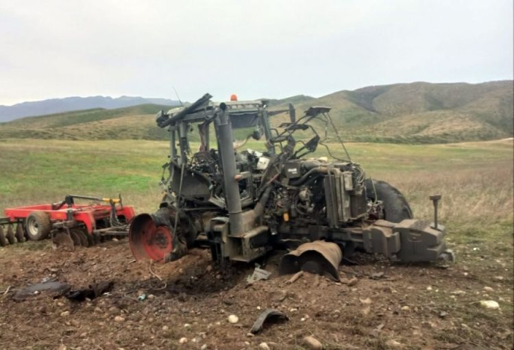 Horadizdə traktor minaya düşüb, xəsarət alan var