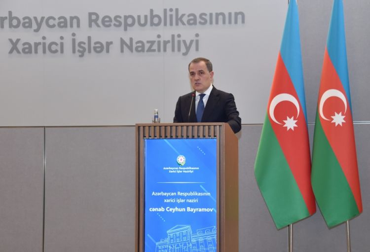 Nazir: Ermənistandan aldığımız sülh sazişi şərhləri üzrə Azərbaycan öz mövqeyini formalaşdırır