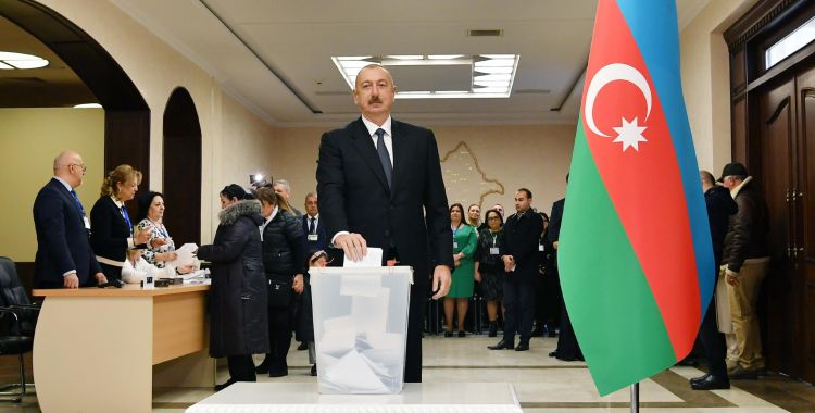 Qalib Azərbaycanın Zəfər seçkisi 