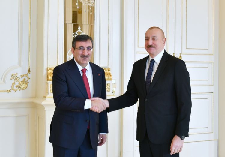 Prezident İlham Əliyev Türkiyənin vitse-prezidenti Cevdet Yılmazı qəbul edib<font color=red> - FOTOLAR</font>