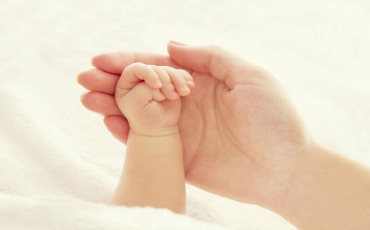 Azərbaycanda ana və uşaq ölümlərinin sayı azalıb