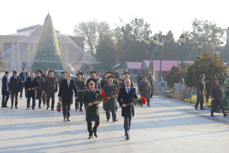 Azərbaycan FHN Naxçıvan şəhərində  “Heydər Əliyev İli”nə həsr olunan tədbir keçirib<font color=red> - FOTOLAR</font>