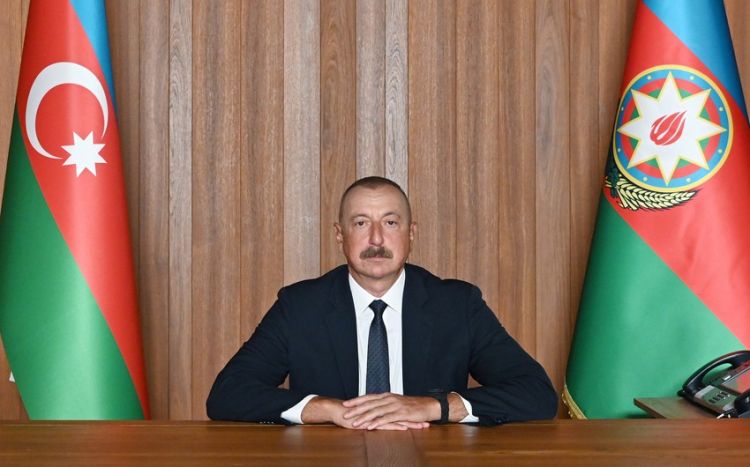 Dmitri Medvedev Prezident İlham Əliyevi təbrik edib