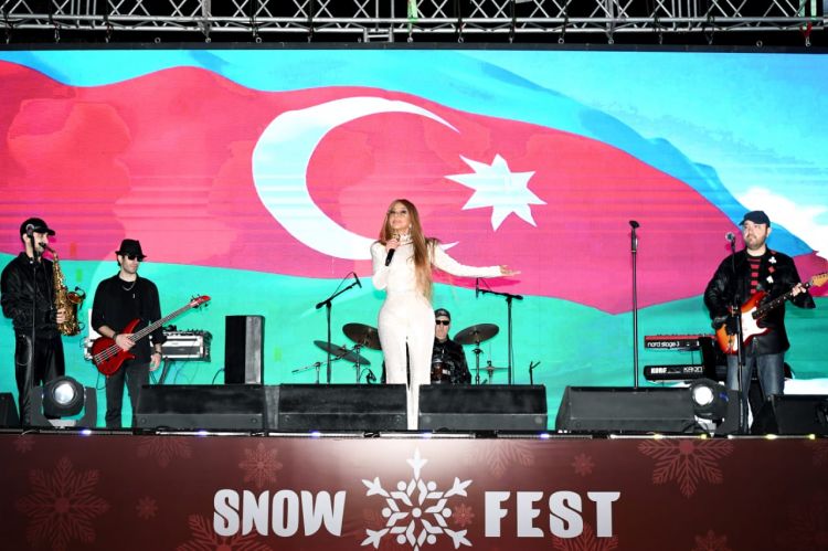 Naxçıvanda "Snow fest - Qış festivalı" möhtəşəm aurada start götürüb<font color=red> - VİDEO</font>