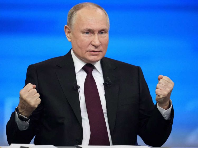 Putin 6 illik prezidentliyi dövründə 755 min dollara yaxın pul qazanıb