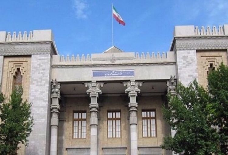 İran Böyük Britaniyaya nota verib