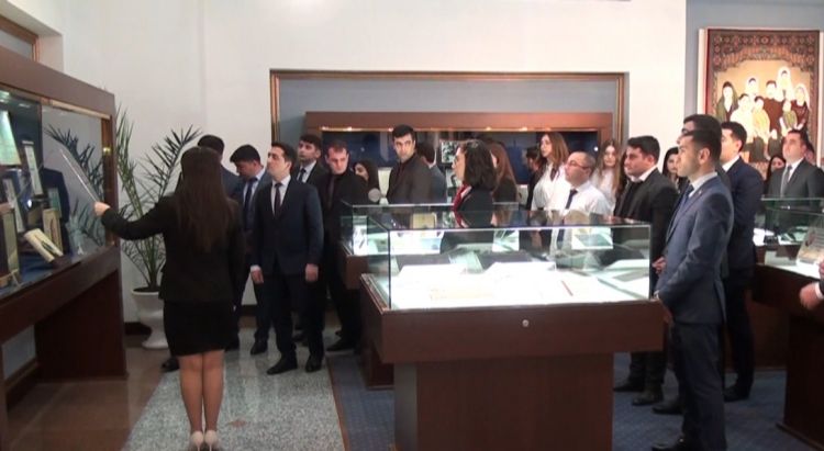 Naxçıvan şəhərindəki Heydər Əliyev Muzeyini 20 min 300-dən çox insan ziyarət edib<font color=red> - VİDEO</font>