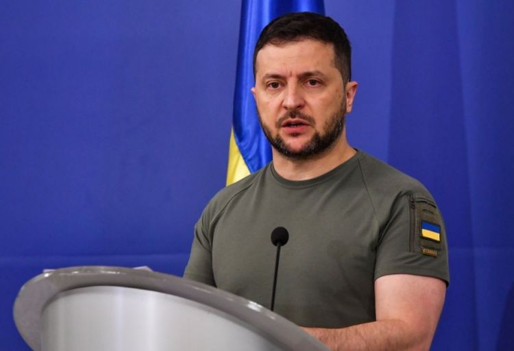 Ukrayna Prezidenti Litvaya elan olunmamış səfər edib