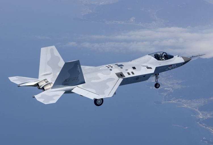 Cənubi Koreya KF-21 qırıcı təyyarələrinin istehsalına başlayacaq