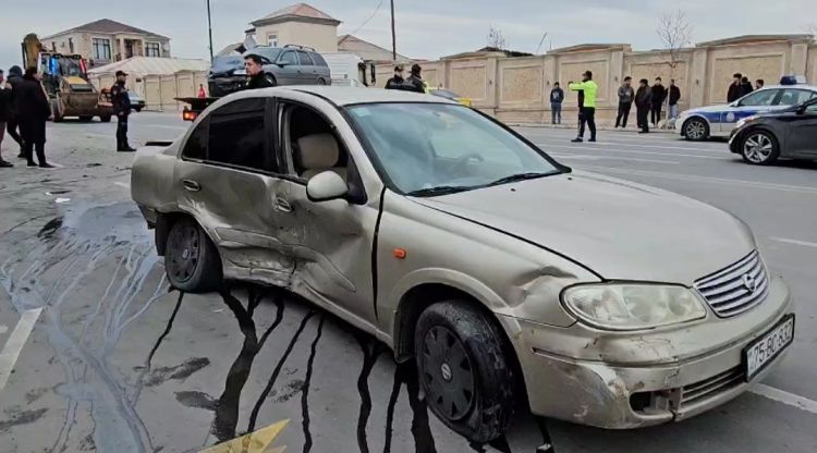 Naxçıvan şəhərində "Opel" və "Nissan" markalı avtomobillər toqquşub<font color=red> - FOTOLAR</font>