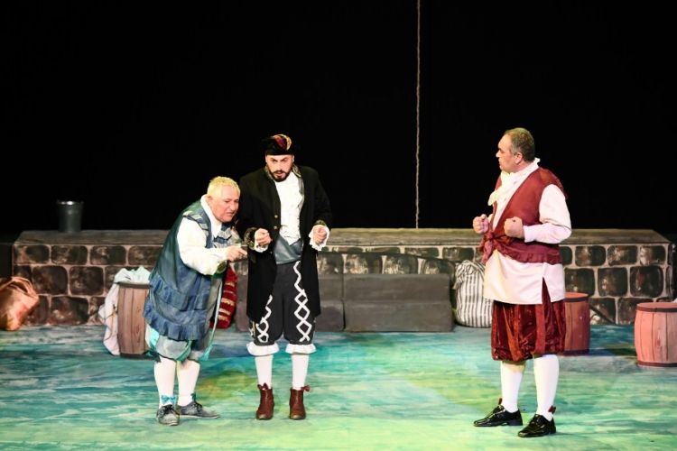 Naxçıvan teatrında “Skapenin kələkləri”  tamaşasının premyerası keçirilib<font color=red> - FOTOLAR</font>