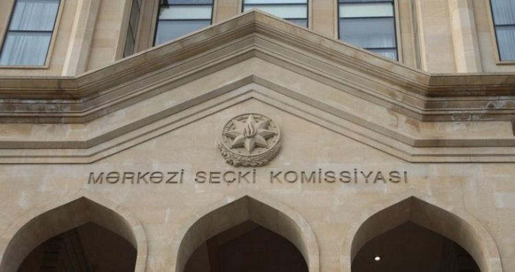 MSK prezidentliyə üç namizədin vəkillərini qeydə alıb