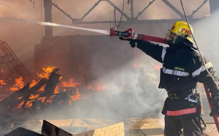 Bakıda sexdəki yanğında ölənlərin sayı 6-ya çatıb
