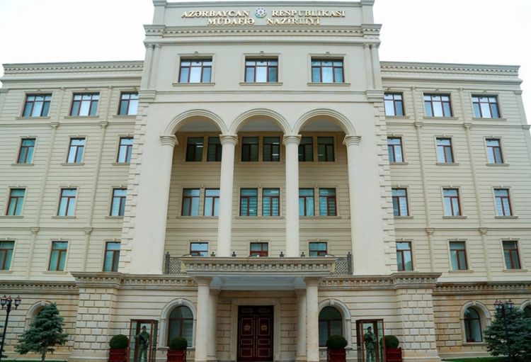 Azərbaycan müdafiə naziri Qırğızıstan tərəfinə başsağlığı verib