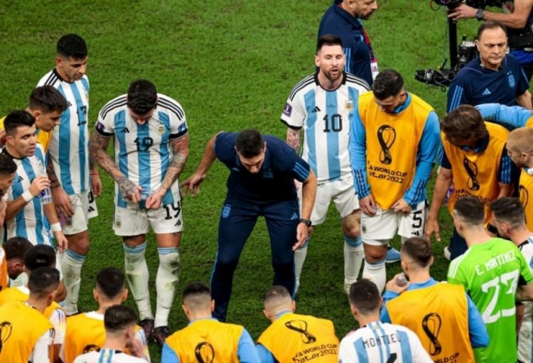 Messi ilə baş məşqçi arasında insident baş verib