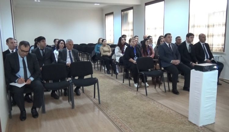 Naxçıvanda seçki komissiyalarının üzvləri üçün treninqlər başa çatıb<font color=red> - FOTOLAR</font>
