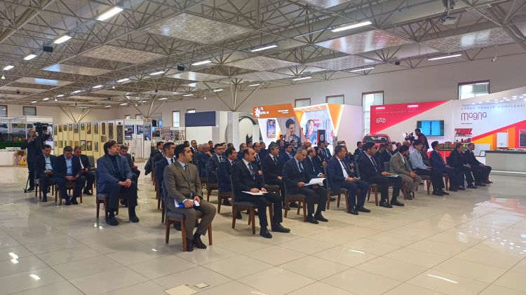 Naxçıvanda xarici və yerli investorların iştirakı ilə görüş keçirilib <font color='red'> - YENİLƏNİB</font><font color=red> - VİDEO</font>