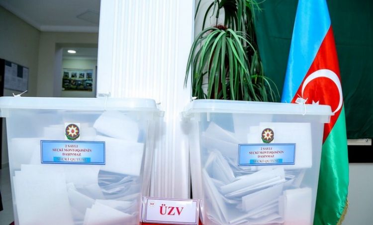 Prezident seçkilərində qeydiyyatdan keçən yerli və beynəlxalq müşahidəçilərin sayı açıqlanıb