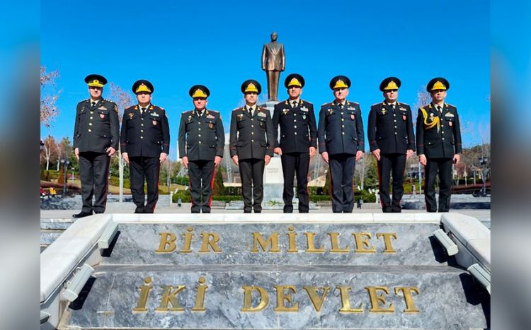 Azərbaycan Ordusunun bir qrup yüksək rütbəli hərbi qulluqçusunun Türkiyədə səfəri davam edir