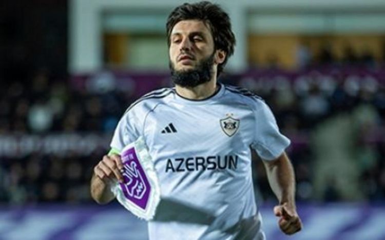 “Qarabağ”ın futbolçusu Azərbaycan çempionatlarında 250-ci oyununu keçirib