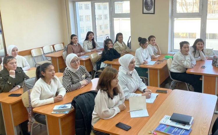 Özbəkistan universitetlərində Azərbaycan dili fənninin tədrisinə başlanılıb
