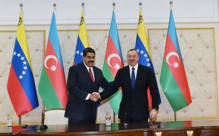 Venesuela Prezidenti Nikolas Maduro Prezident İlham Əliyevi seçkilərdə qələbəsi münasibətilə təbrik edib
