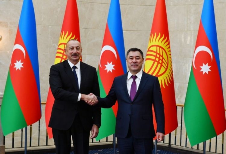 Sadır Japarov Prezident İlham Əliyevə zəng edib