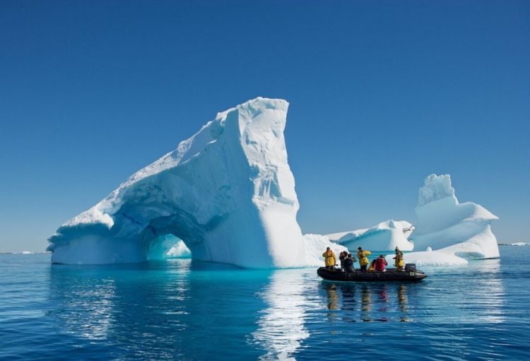 Antarktika buzları ani və sürətli şəkildə əriyə bilər