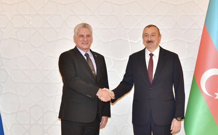 Kuba lideri Prezident İlham Əliyevi təbrik edib