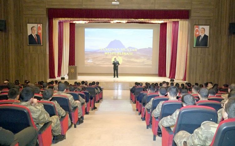 Əlahiddə Ümumqoşun Orduda Naxçıvan MR-in 100 illiyi ilə bağlı silsilə tədbirlər keçirilir<font color=red> - VİDEO</font>