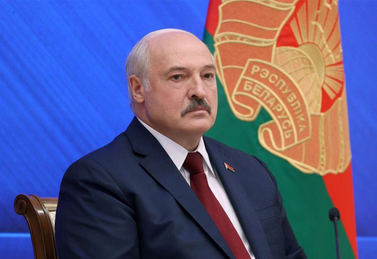Lukaşenko: NATO Rusiya və Belarus sərhədləri yaxınlığında 32 minə yaxın hərbçi yerləşdirib