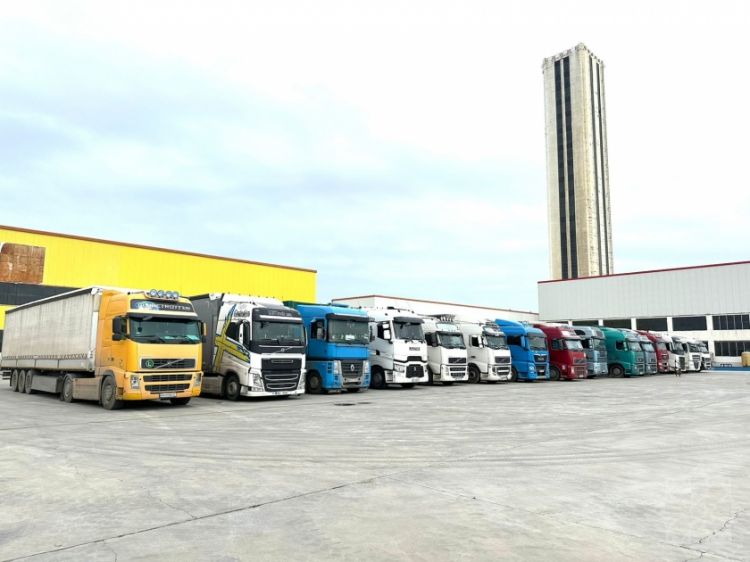 Azərbaycandan Ukraynaya elektrik avadanlıqlarından ibarət növbəti humanitar yardım göndərilib 
