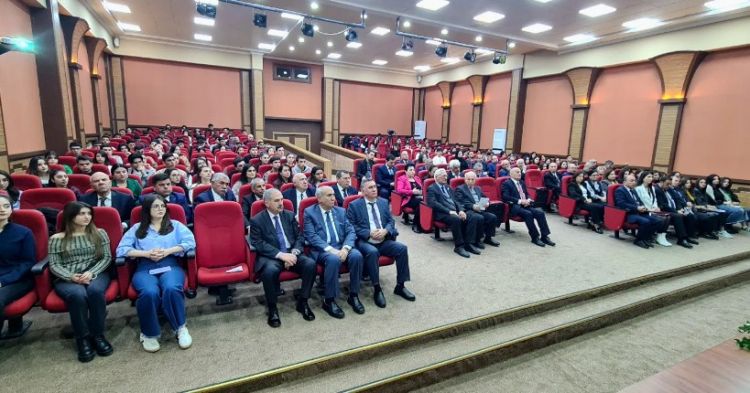 NDU-da “Türk dünyasına açılan Şərq Qapısı: Naxçıvan 100” adlı konfrans keçirilib<font color='red'> - YENİLƏNİB</font><font color=red> - FOTOLAR</font>