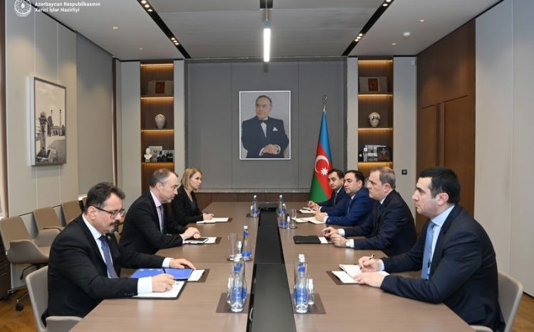 Ceyhun Bayramov Ermənistan təxribatının sülh prosesinə zərbə vurmaq məqsədi daşıdığı barədə Toivo Klaarı məlumatlandırıb