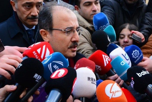 Cahit Bağçı: Xocalı qətliamı qurbanlarının acısını ürəyimizdə hiss edirik<font color='red'> - YENİLƏNİB</font><font color=red> - VİDEO</font>