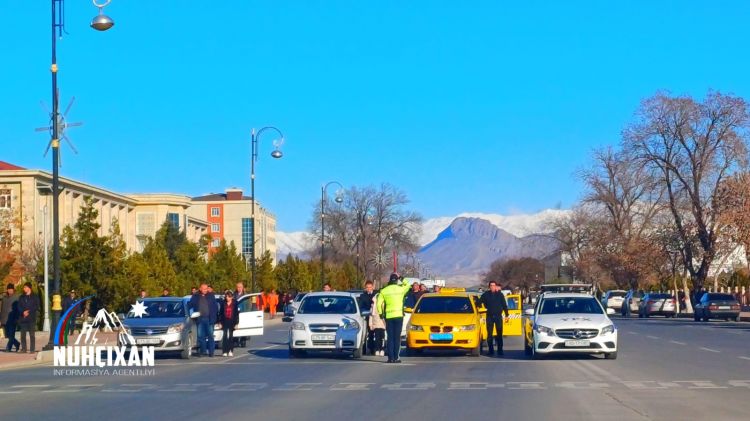 Naxçıvanda Xocalı qurbanlarının xatirəsi bir dəqiqəlik sükutla yad edilib<font color=red> - FOTOLAR</font>